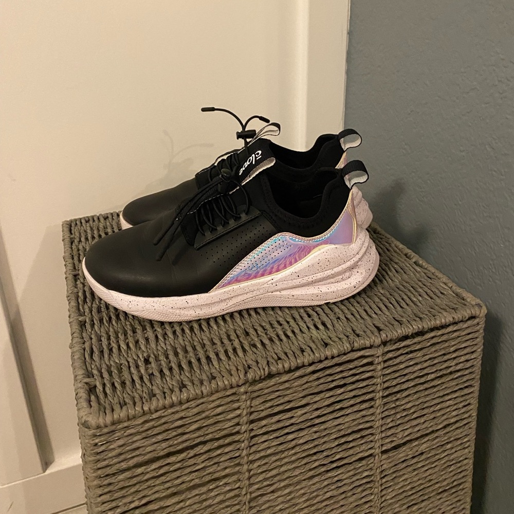 Womens Clove Shoes 2022 edition